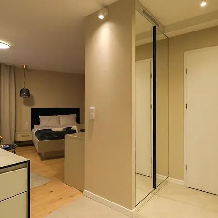 Comfy Old Town - By Hosty * 크라쿠프