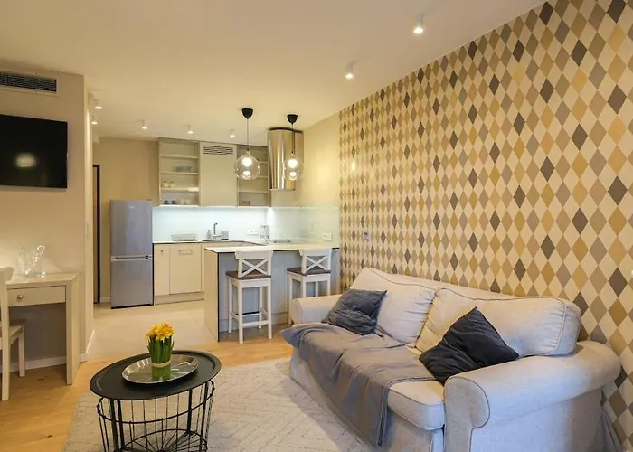 Comfy Old Town - By Hosty Apartment