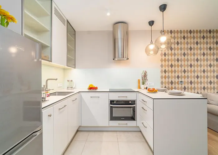 Comfy Old Town - By Hosty Appartement *