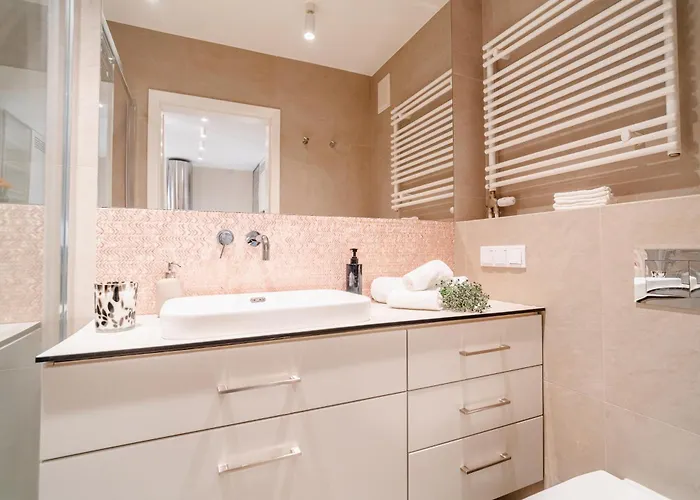 Comfy Old Town - By Hosty Appartement *