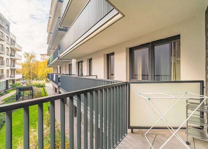 Comfy Old Town - By Hosty *